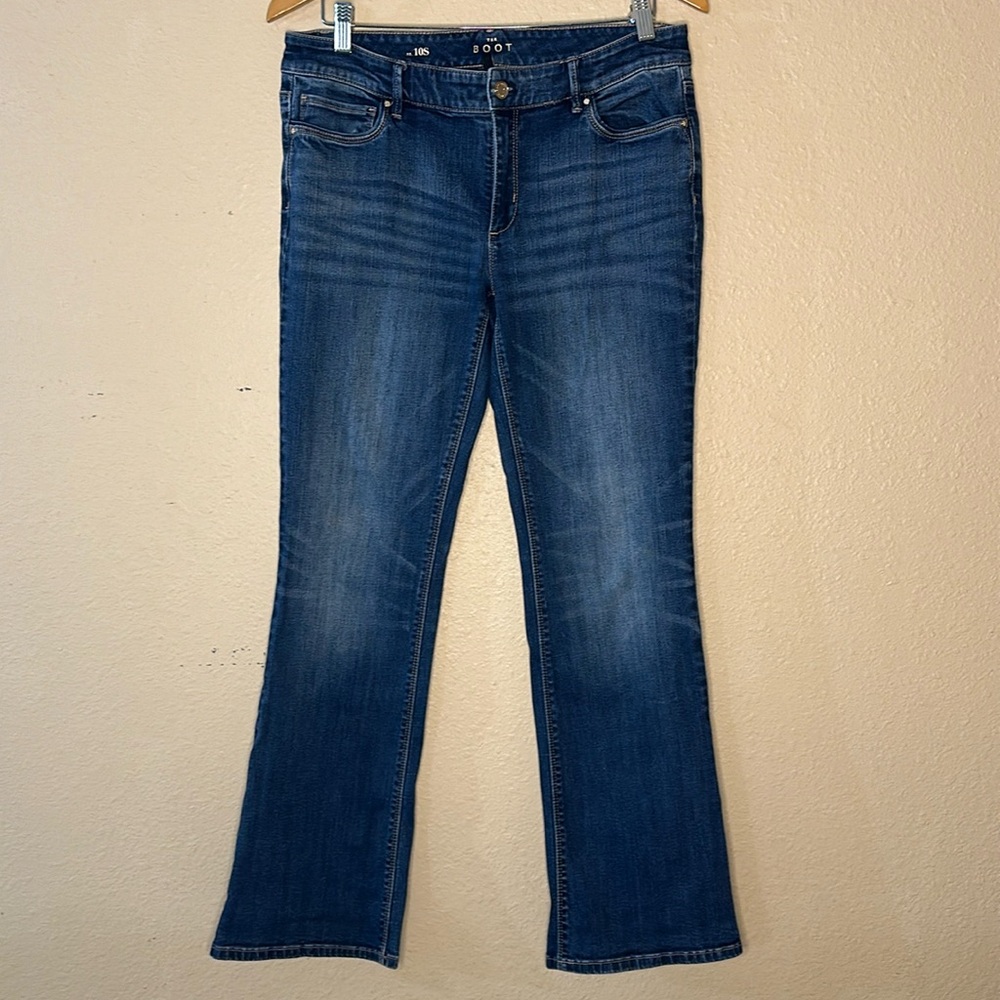 White House black market jeans, size 10S style the boot